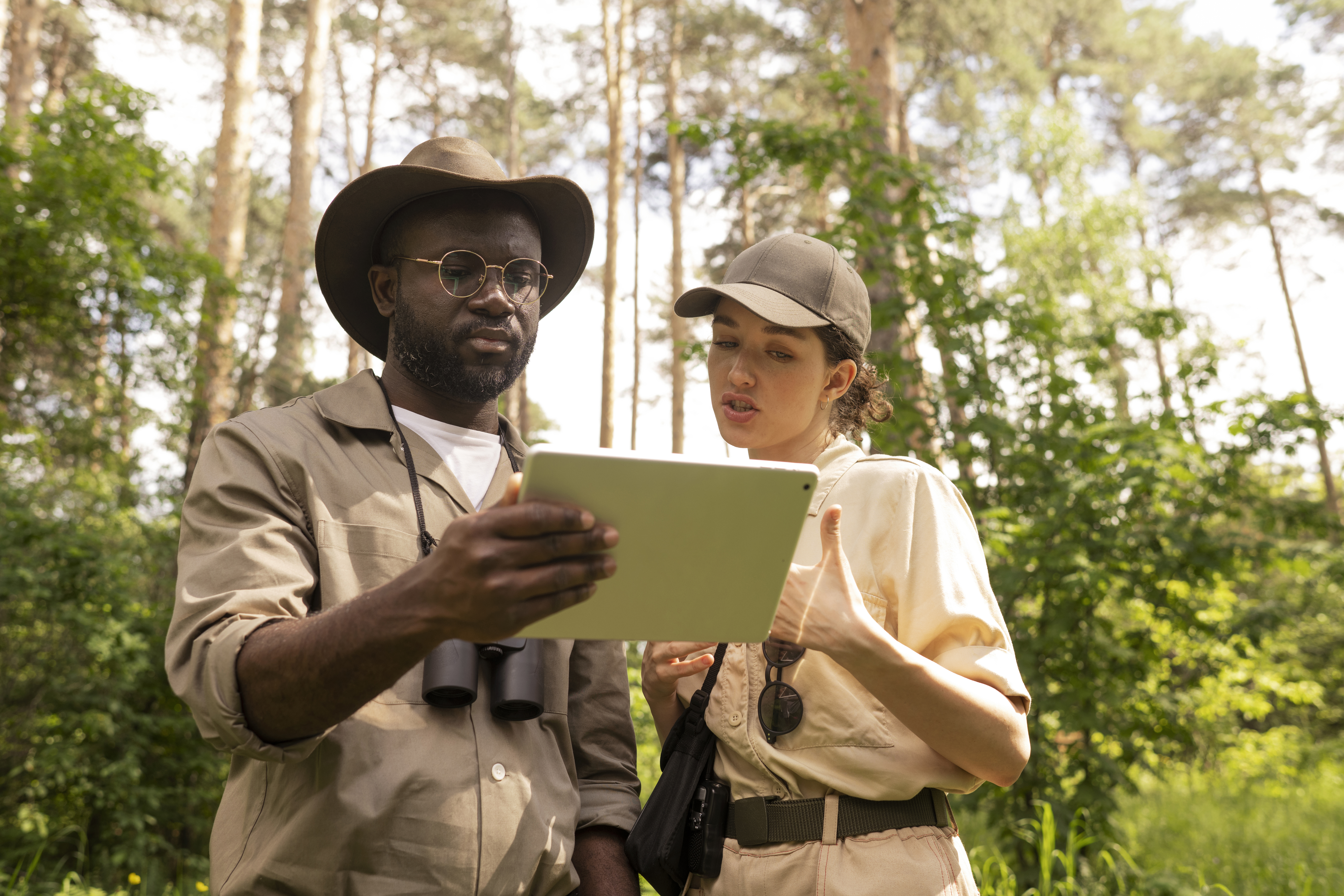 Uisso guide and tourist