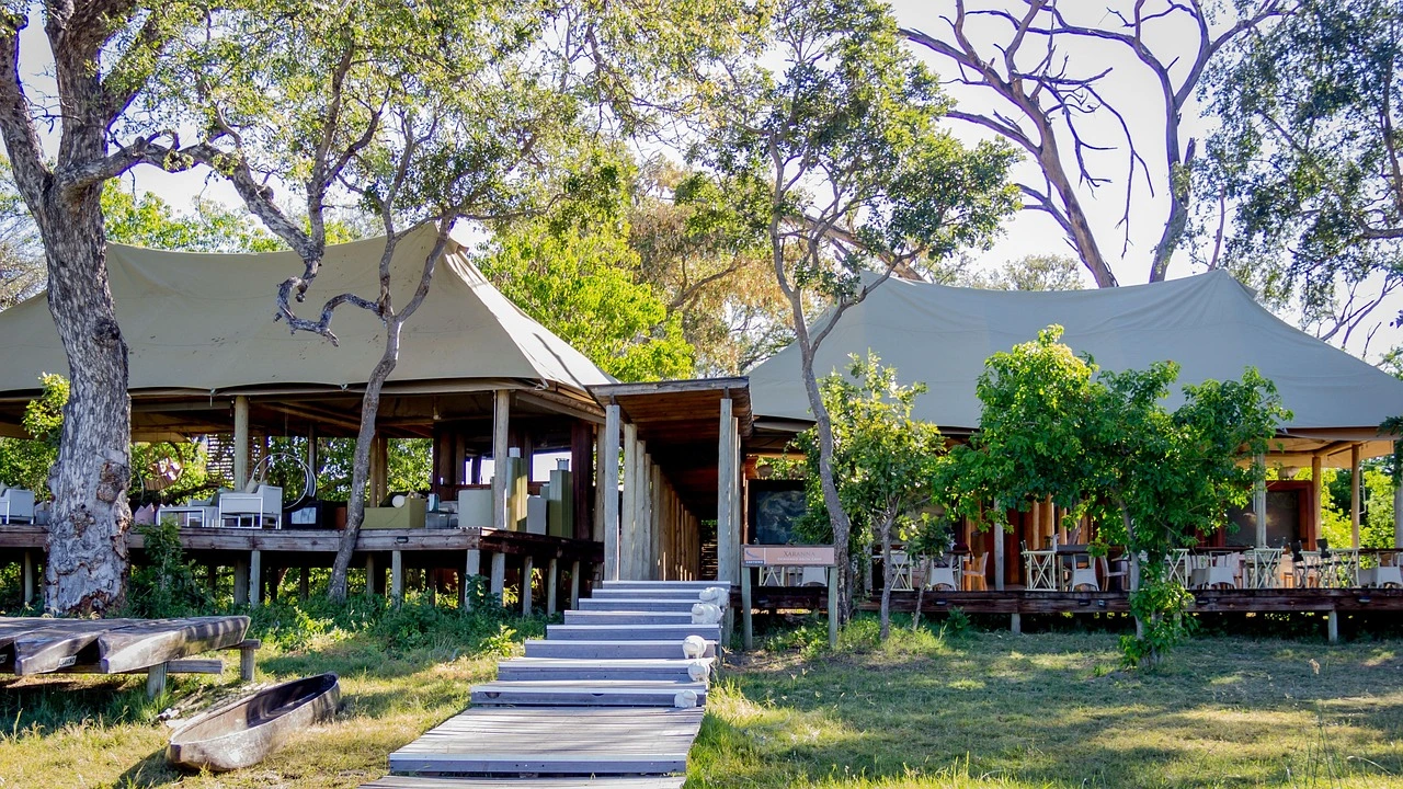 Luxury Safari Lodge